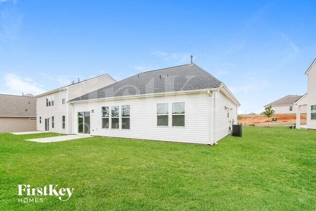 Building Photo - 426 Stonefence Dr