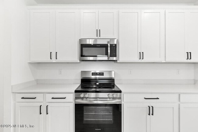 Building Photo - 355 Miromar Lk Dr