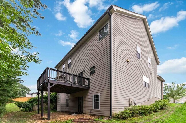 Building Photo - 871 Overlook Path Way