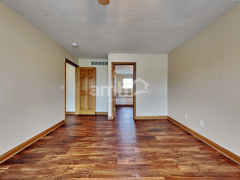 Building Photo - 841 Ginger Ridge Dr