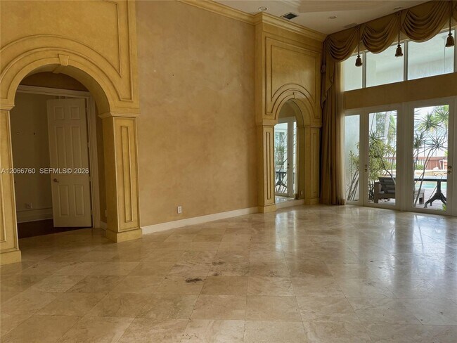 Building Photo - 891 Captiva Dr