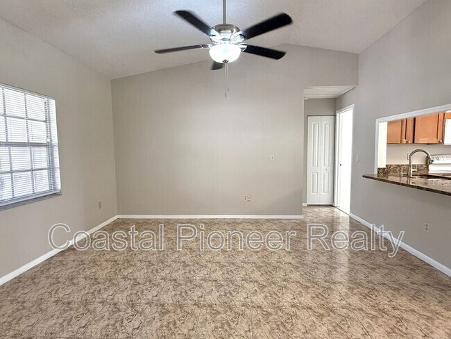 Building Photo - 5723 Kneeland Ln