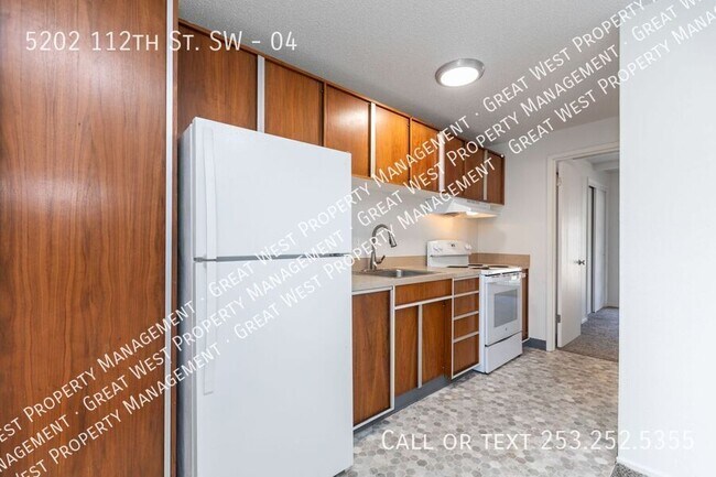 Primary Photo - 5202 112th St SW