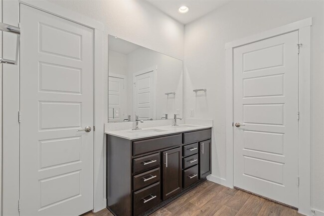 Building Photo - 13613 Baileyfield Dr