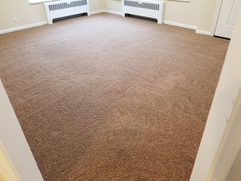 Living room with sunset views - 170 N Harrison Blvd Main