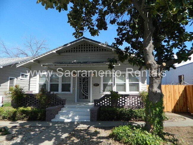 Building Photo - Updated 2bd/1ba Home with Garage near UCD Med Center