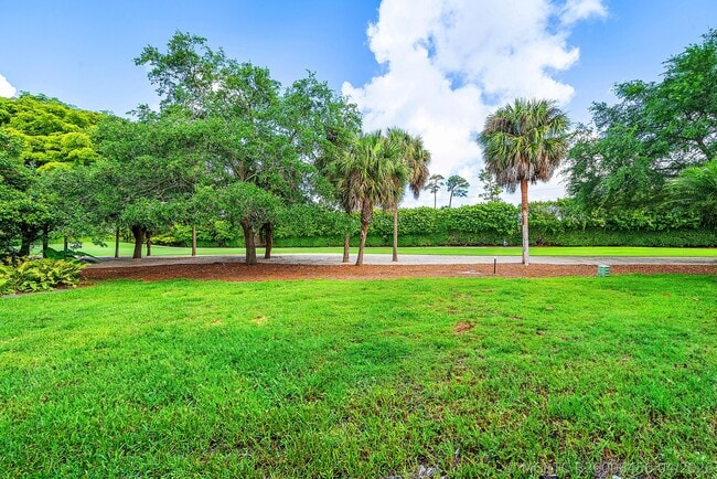 Building Photo - 4249 N Quail Ridge Dr