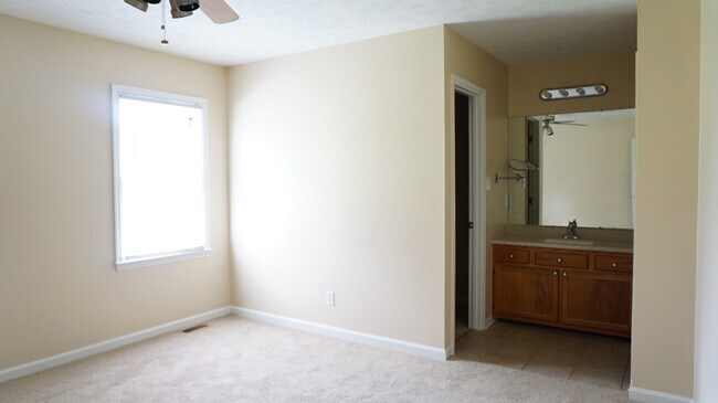 Building Photo - 10167 Rockfish Rd