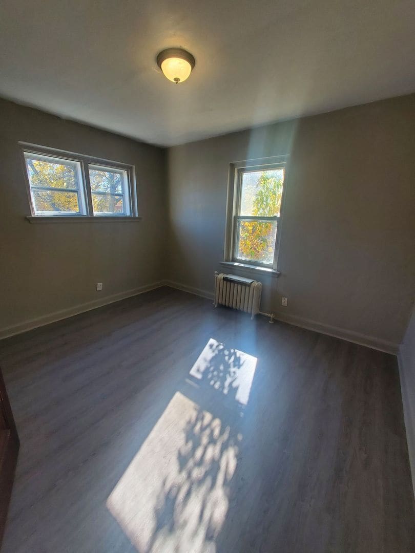 Building Photo - 4409 W Burleigh St