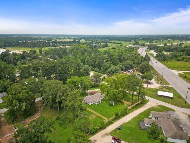 Building Photo - 15722 Treichel Rd