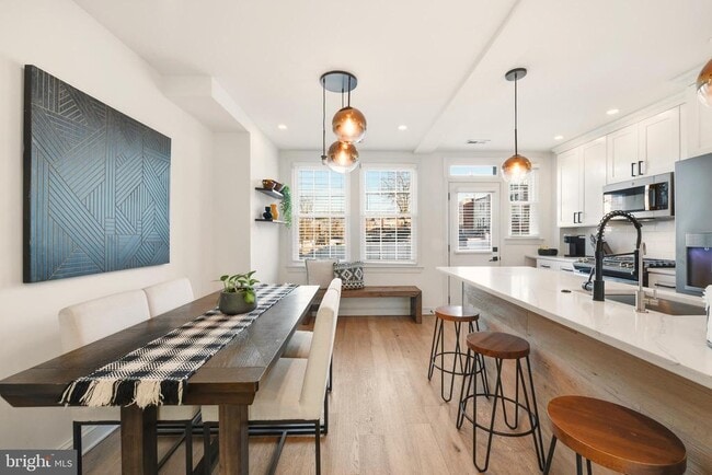 Building Photo - 5113 4th St NW