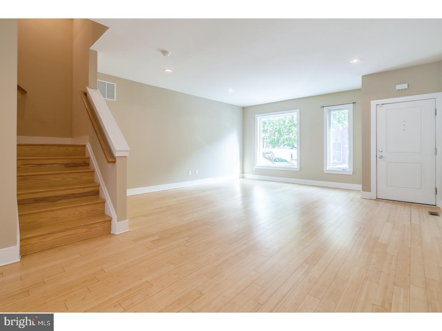 Building Photo - 509 Carpenter St