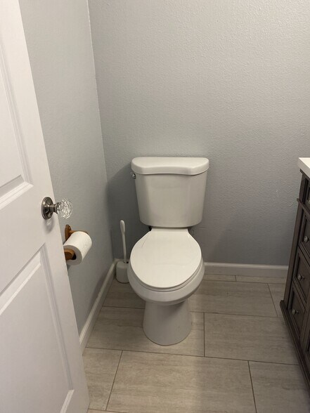 downstairs bathroom - 8393 Summerdale Rd
