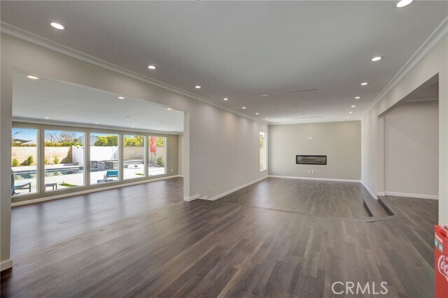 Building Photo - 10920 Garden Grove Ave