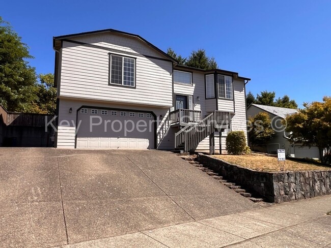 Building Photo - Large Updated 3 bed 3 bath in Camas!