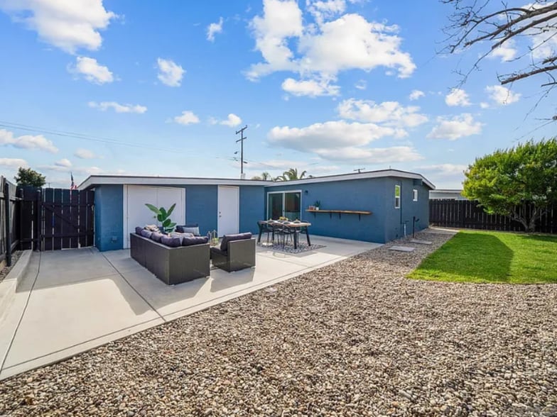 Building Photo - 744 Oneonta Ave