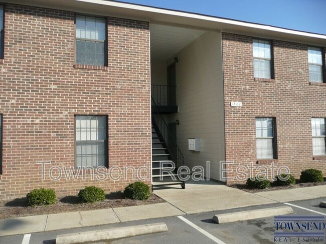 Building Photo - 1433 Ireland Dr