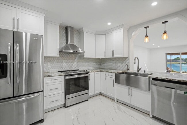 Building Photo - 16240 SW 75th St