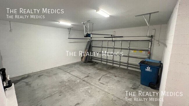 Building Photo - 1342 Defender St NW