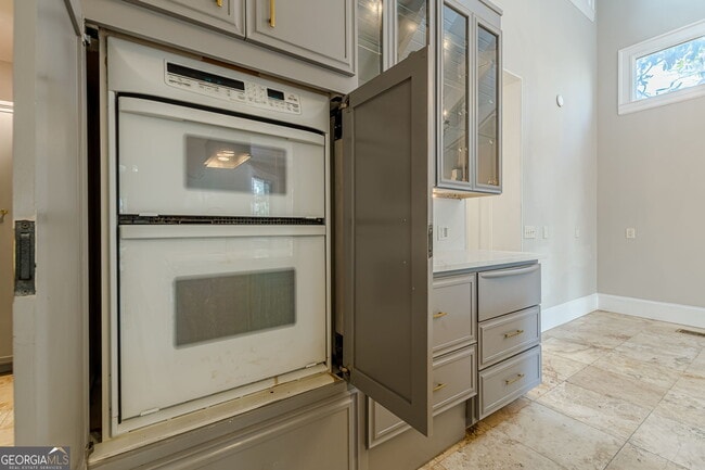 Building Photo - 1957 Walker Ave