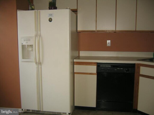 Building Photo - 39 O'Neill Ct