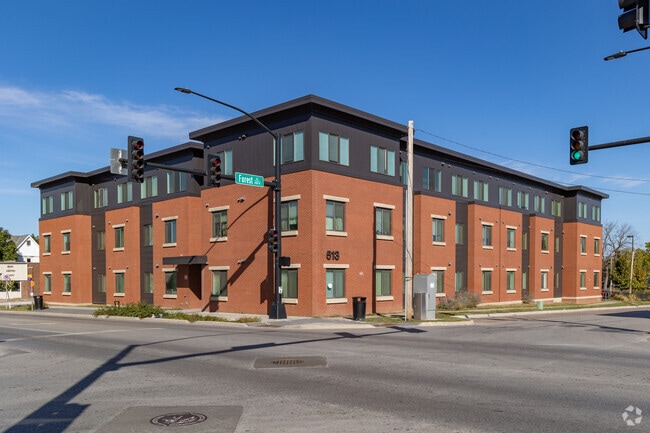 Building Photo - Brickstones at Riverbend