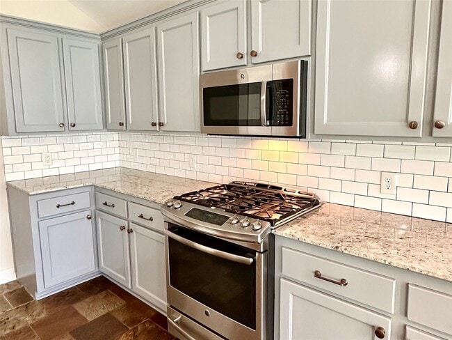 Building Photo - 3126 Ivy Bend Dr