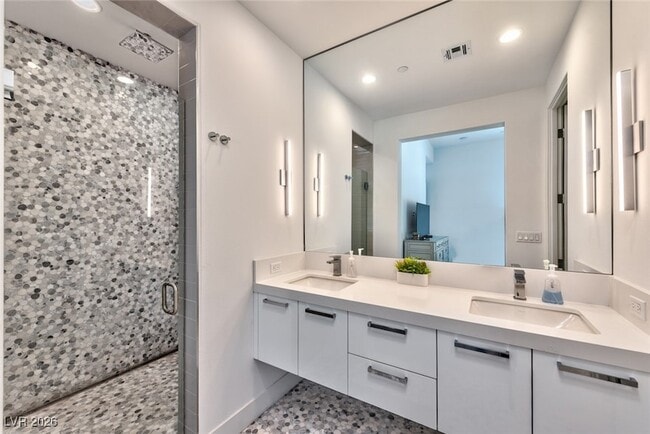 Building Photo - 702 Blackrock Rim Dr