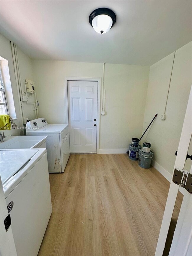 Building Photo - 6570 NW 6th Ct