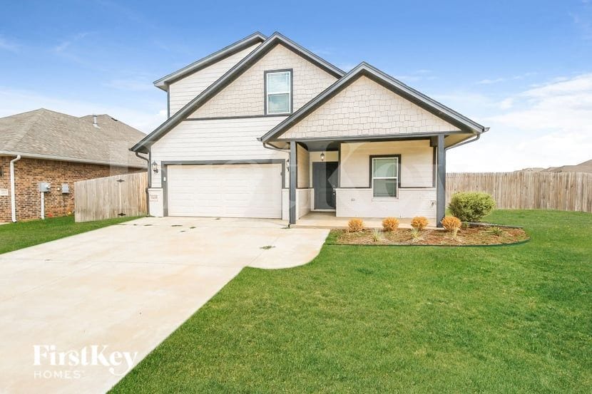 Building Photo - 11409 NW 100th Ct