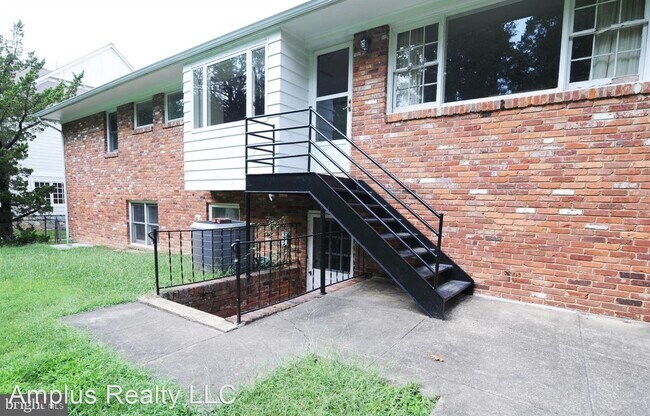 Building Photo - 5 br, 3 bath House - 6655 TENNYSON DR