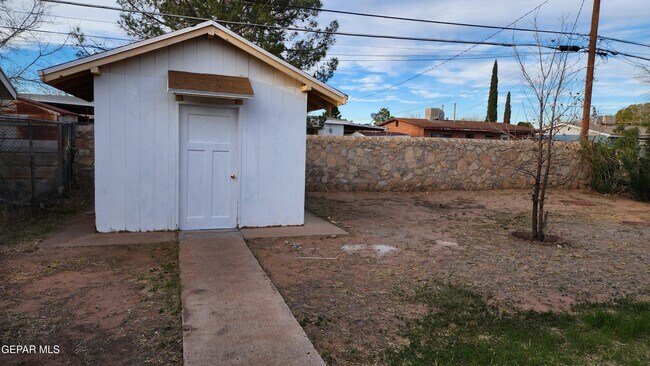Building Photo - 5029 Tetons Dr