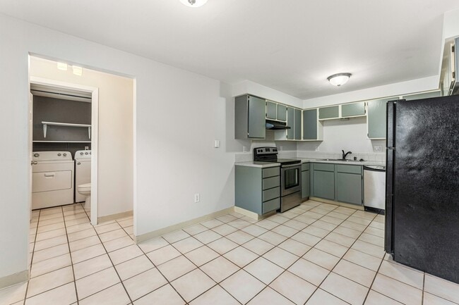 Building Photo - 152-154 Judson St., Unit 154