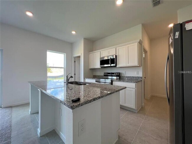 Building Photo - 2217 Crossbow St