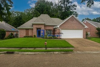Building Photo - 3 Bed/2 Bath Home in Bruenburg in Clinton