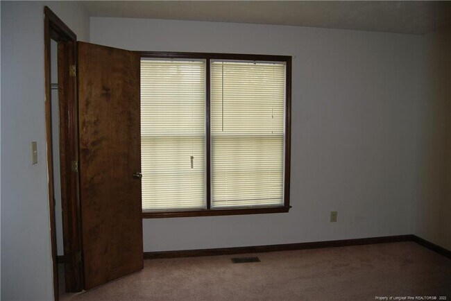 Building Photo - 5837 Maidstone Ln