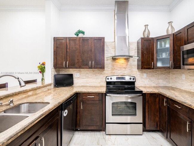 Building Photo - 16332 SW 83rd Ln