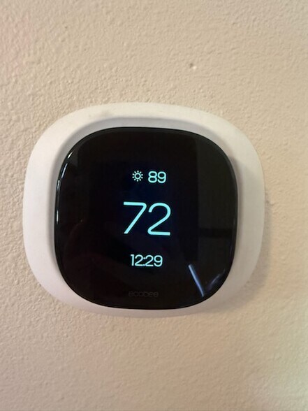 programmable thermostat - 4970 Wyandot St