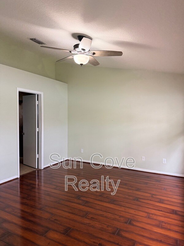 Building Photo - 4602 Gulfwinds Dr