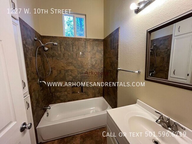 Building Photo - 1227 W 10th St