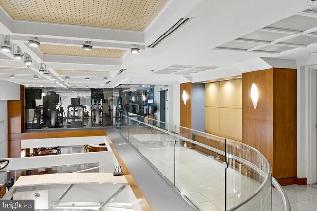 Building Photo - 2200 N Westmoreland St