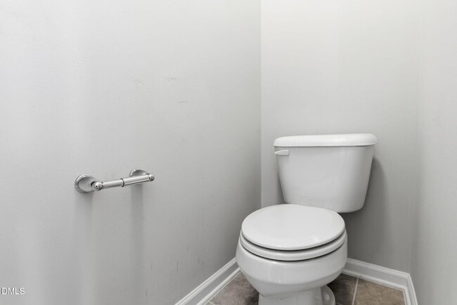 Building Photo - 759 Putney Hl Rd