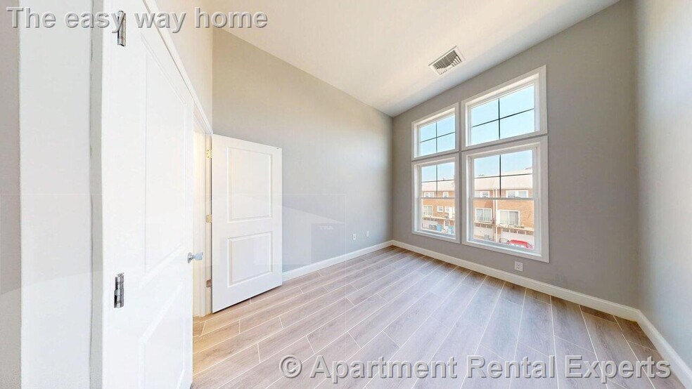 Building Photo - 51 Hill Rd