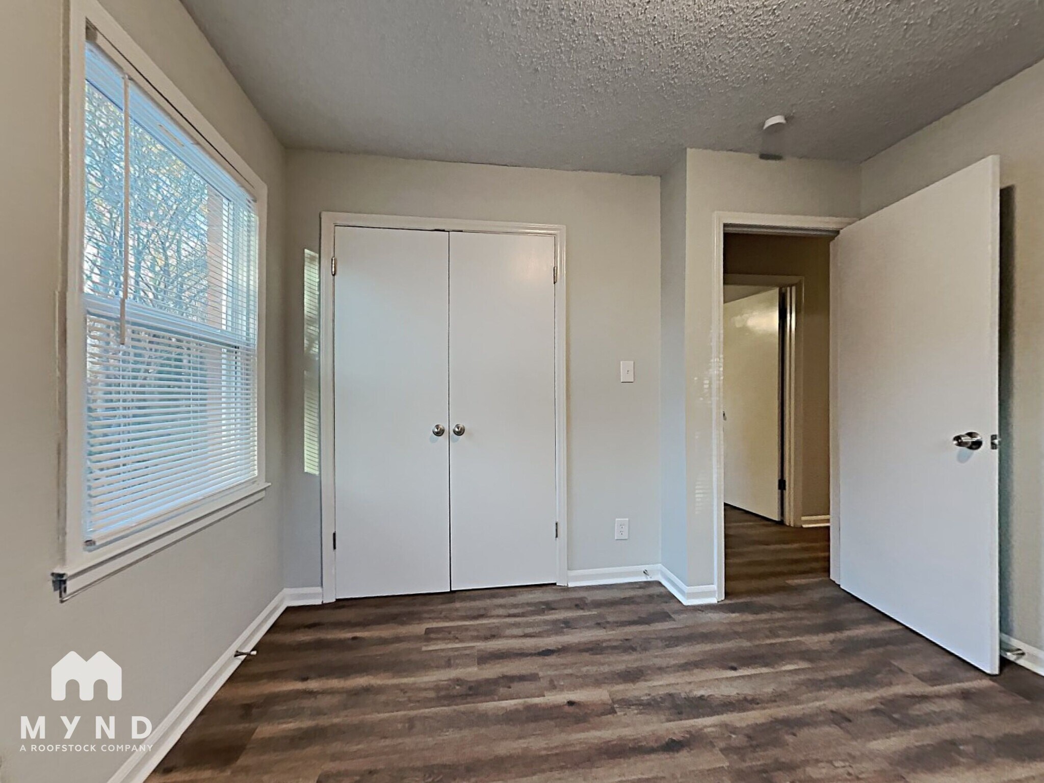 Building Photo - 6600 Barrington Dr