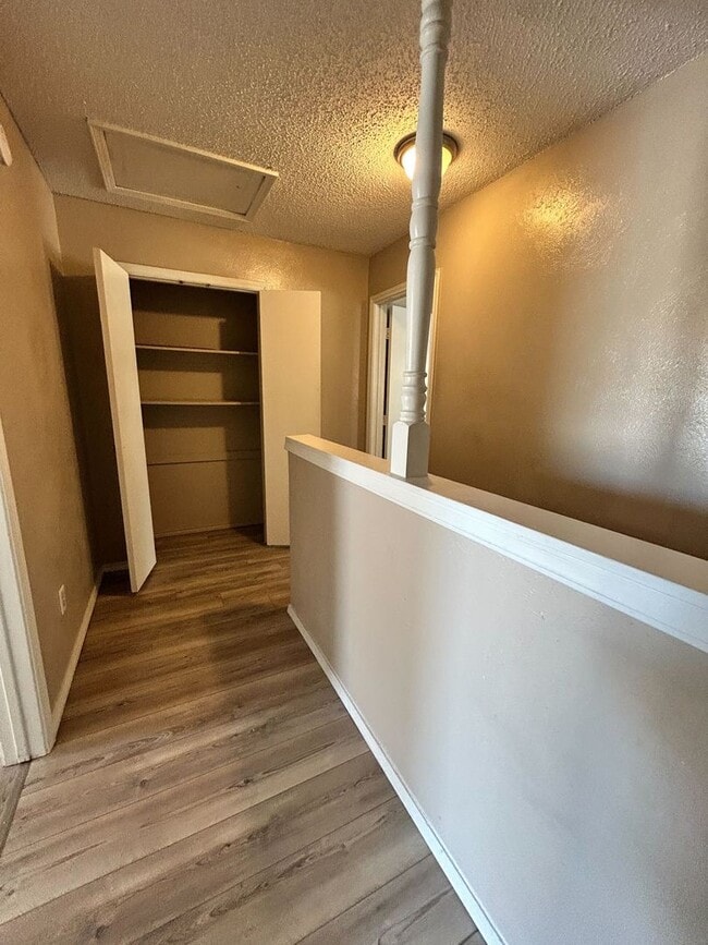 Building Photo - Well-Maintained 3-Bed / 2.5-Bath Home in Central Arlington