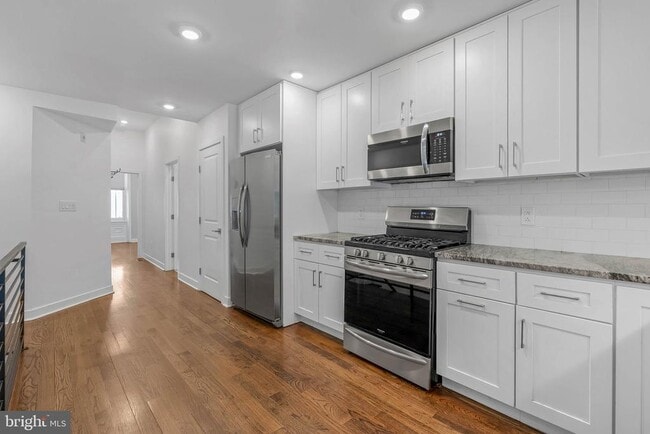 Building Photo - 1522 Mt Vernon St
