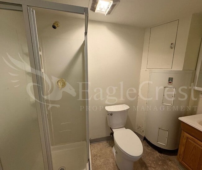 Building Photo - Three Bedroom, Two Bathroom House Located ...
