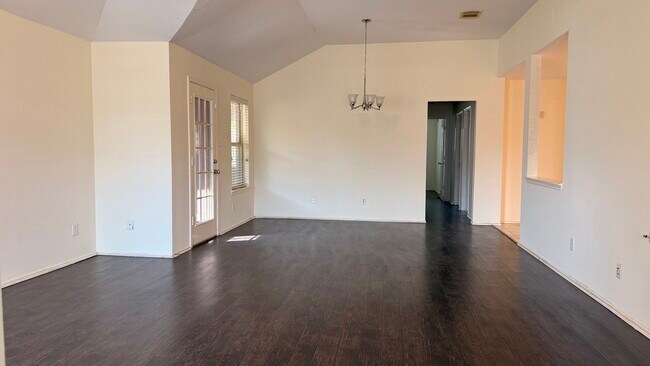 Building Photo - 13111 Leader Trail