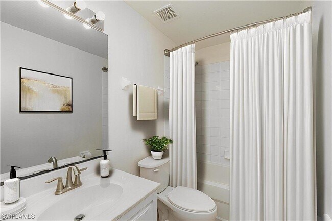 Building Photo - 9430 Ivy Brook Run