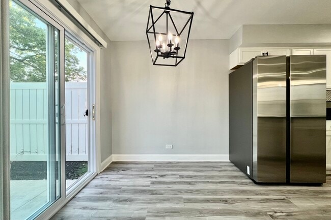 Building Photo - 1594 Cornell Cir